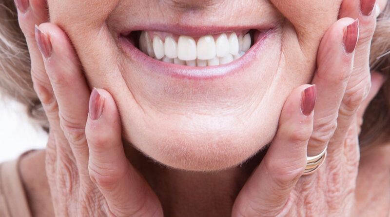 Saúde bucal e a importância dos cuidados com os idosos