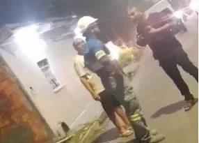 Veja vídeo: funcionários da Águas de Manaus são ameaçados com arma durante serviço