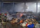 Incêndio atinge fábrica de materiais recicláveis no Distrito Industrial