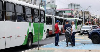 GREVE:  Trabalhadores do transporte público fazem paralisação em Manaus